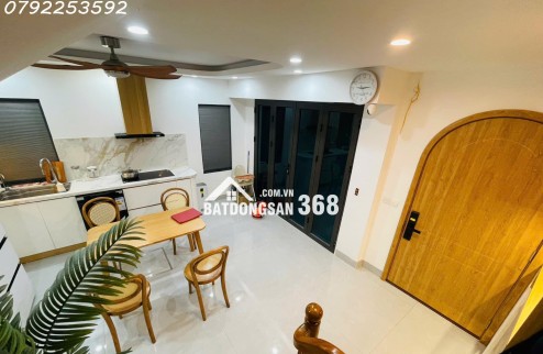 Bán Nhà Phố Trần Duy Hưng. Cầu Giấy. Diện Tích 30m. x6 Tầng. Mặt tiền 5.7m. Giá bán 14.8 tỷ.